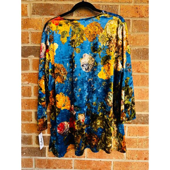 Calessa Blue Floral Patterned Long Sleeve Blouse - Picture 2 of 3